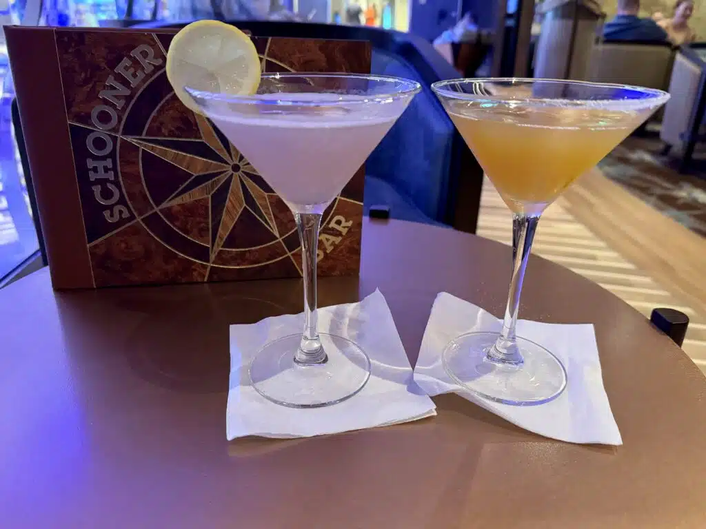 Schooner Bar Cocktails are covered in the Deluxe Beverage Package
